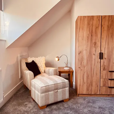 Stylish 2 Bedroom In Oakwood, * Leeds (West Yorkshire)